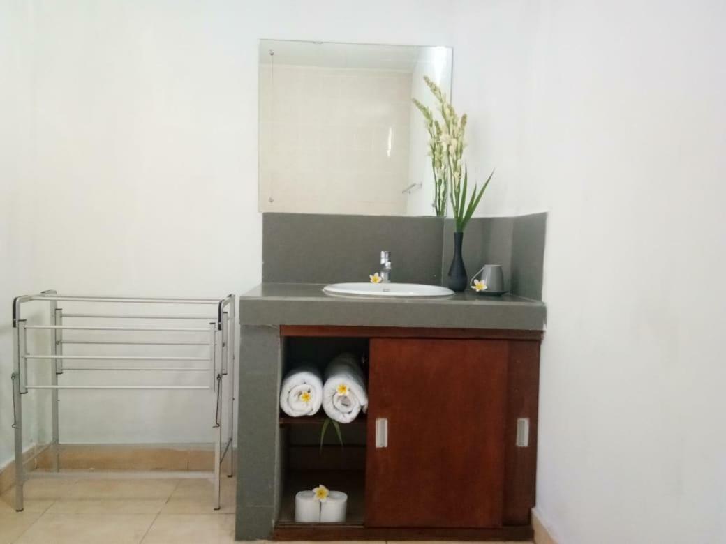 Catu Guest House Canggu Exterior foto